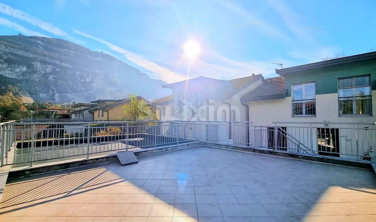 Maison à vendre, 169m², ETREMBIERES