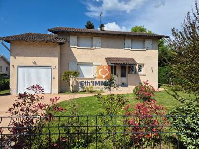 Villa à vendre 275 000 € 6 pièces 3 chambres 147 m² 649 m² de terrain Replonges 01750
