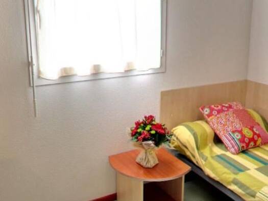 Appartement à vendre 56 000 € 1 pièce 18 m² 4ème étage La Fontaine du Bac Clermont-Ferrand 63000