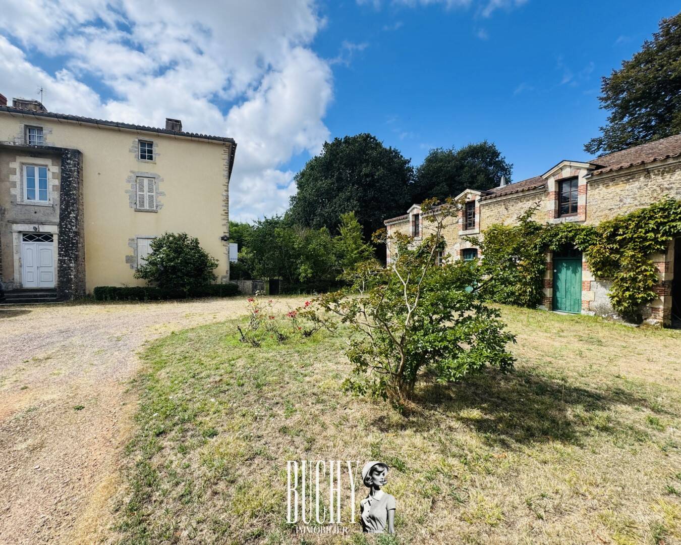Maison à vendre, 482m², TALMONT SAINT HILAIRE