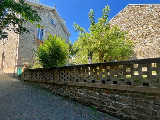 Maison à louer 980 € 6 pièces 4 chambres 123 m² Limoges 87000