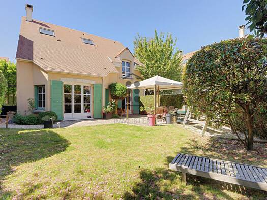 Maison à vendre 1 139 000 € 8 pièces 6 chambres 163 m² 277 m² de terrain Buzenval Rueil-Malmaison 92500