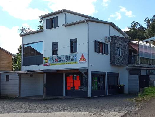 Immeuble à vendre 593 000 € 260 m² Le Tampon 97430