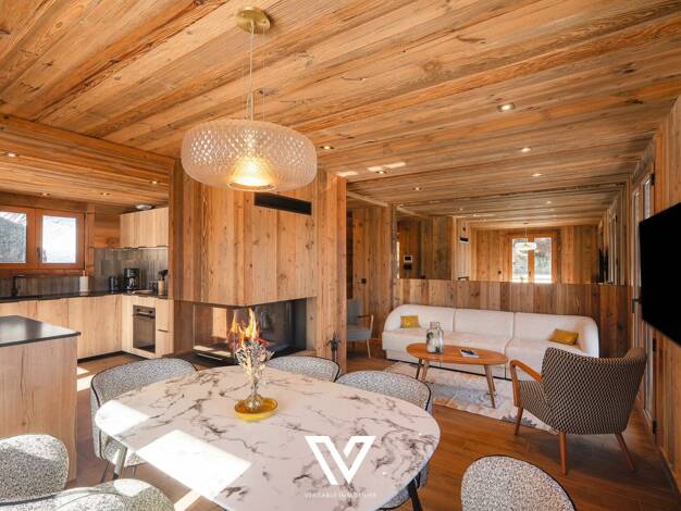 Chalet à vendre 1 690 000 € 5 pièces 3 chambres 147,8 m² 785 m² de terrain Combloux 74920