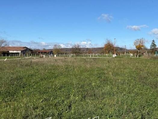 Terrain constructible viabilisé à vendre 95 000 € 775 m² de terrain Longechenal 38690