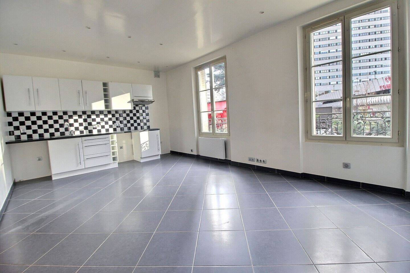 Maison à louer, 52m², COURBEVOIE