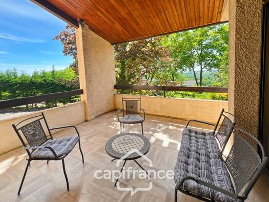 Maison à vendre 277 000 € 7 pièces 3 chambres 176 m² 792 m² de terrain Lectoure 32700