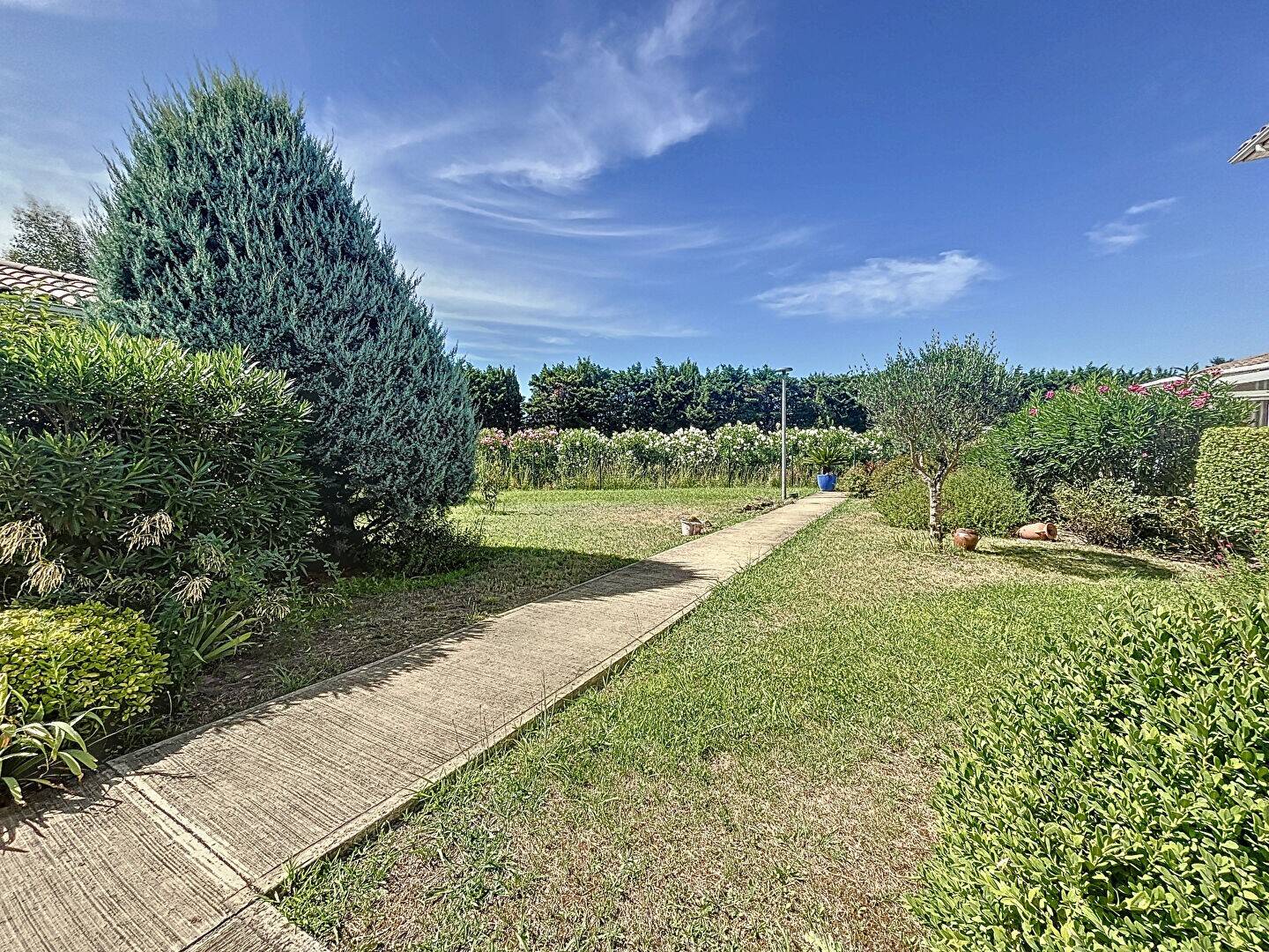 Maison à vendre, 107m², JONQUIERES SAINT VINCENT