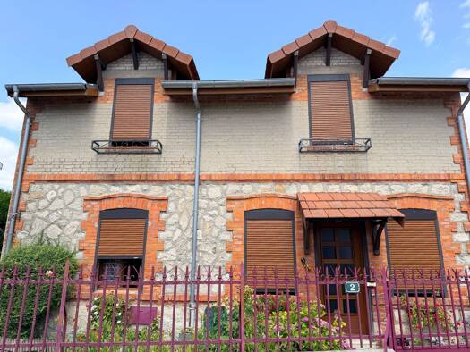 Maison en viager Bouquet 11 250 € 4 pièces 2 chambres 125 m² 600 m² de terrain Virginy 51800
