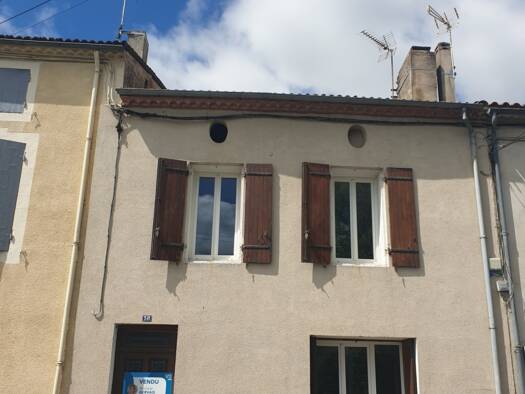 Maison à vendre 95 000 € 4 pièces 3 chambres 139,89 m² 220 m² de terrain Aiguillon 47190