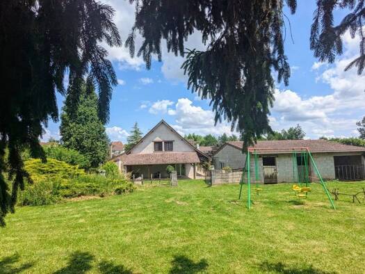 Maison à vendre 199 000 € 9 pièces 1 chambre 201 m² 2 850 m² de terrain Charrey-sur-Saône 21170