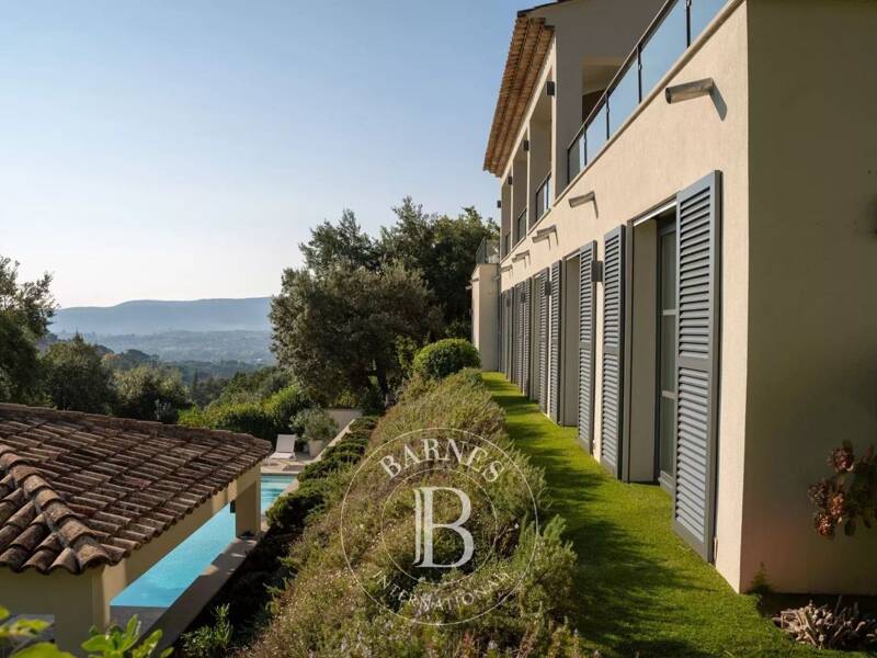 Maison à vendre, 290m², GRIMAUD