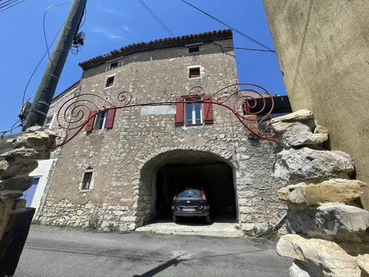 Maison à vendre 160 000 € 4 pièces 2 chambres 76,8 m² 325 m² de terrain Rousson 30340