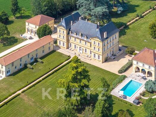 Duplex à vendre 890 000 € 4 pièces 1 chambre 177 m² Étage 2/2 Bergerac 24100