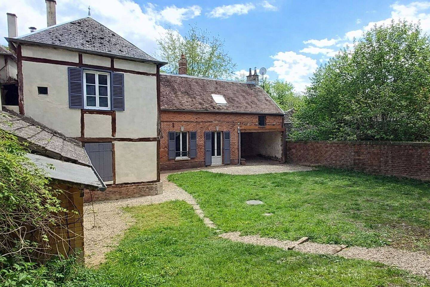 Maison à vendre, 142m², CHAUMONT EN VEXIN