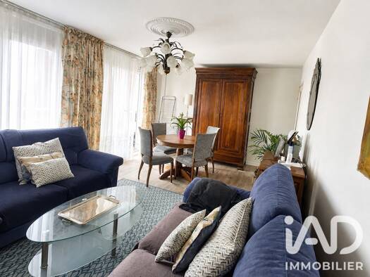 Appartement à vendre 176 000 € 4 pièces 3 chambres 82,3 m² Étage 5/11 Centre Ville Coudekerque-Branche 59210