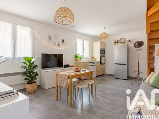 Maison de ville à vendre 220 000 € 3 pièces 2 chambres 51 m² Mairie-Champs Fous-Morangis Chilly-Mazarin 91380