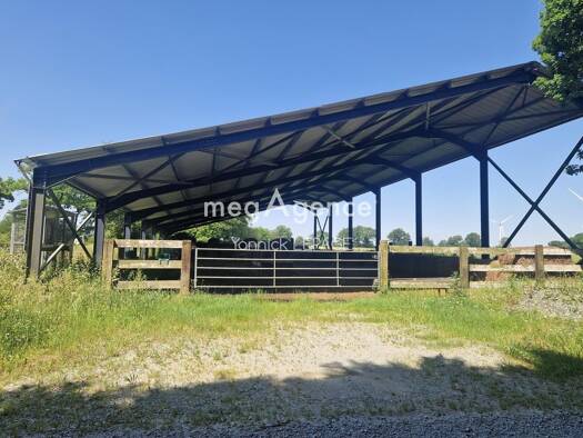 Ferme équestre à vendre 693 000 € 168 m² 193 501 m² de terrain Nozay 44170