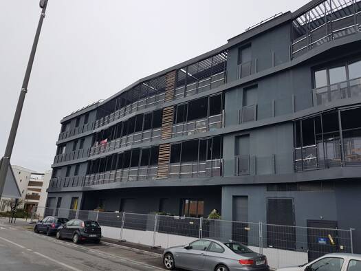 Appartement à vendre - Première occupation 231 000 € 3 pièces 2 chambres 62 m² RDC Bas Cenon-cours Verdun-Testaud Cenon 33150