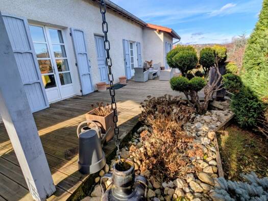 Maison de plain-pied à vendre 369 000 € 5 pièces 4 chambres 140 m² 1 400 m² de terrain Chadrac 43770