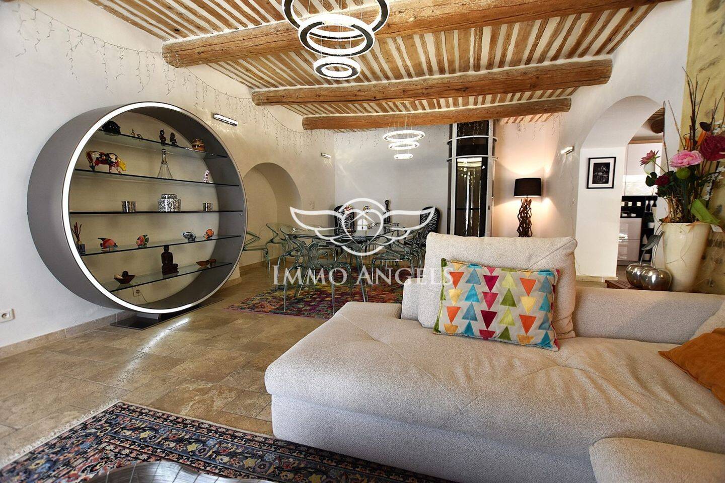 Maison à vendre, 341m², SAINTE CECILE LES VIGNES