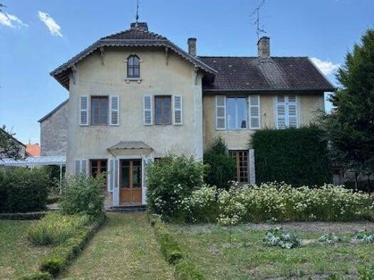 Maison à vendre 195 000 € 9 pièces 8 chambres 305 m² 2 208 m² de terrain Arc-en-Barrois 52210