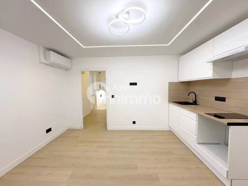 Maison à louer, 29m², CHATEAUNEUF VILLEVIEILLE