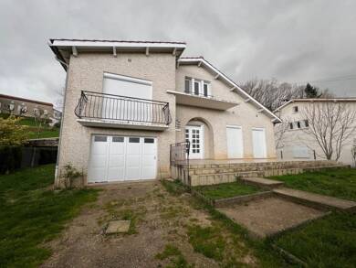 Villa à louer 945 € 5 pièces 4 chambres 142 m² 800 m² de terrain Fayole Castres 81100