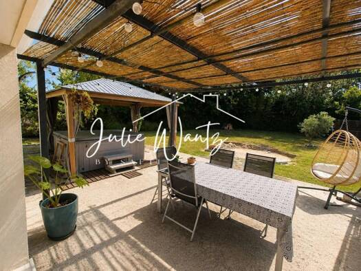 Maison à vendre 285 000 € 5 pièces 4 chambres 100 m² 900 m² de terrain Cubnezais 33620