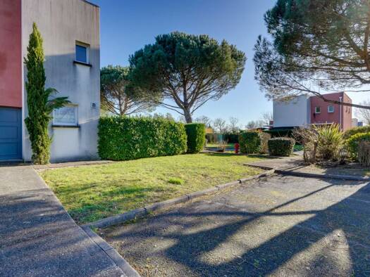 Appartement à vendre 119 900 € 2 pièces 1 chambre 43 m² Étage 1/1 Saint-Louis-de-Montferrand 33440