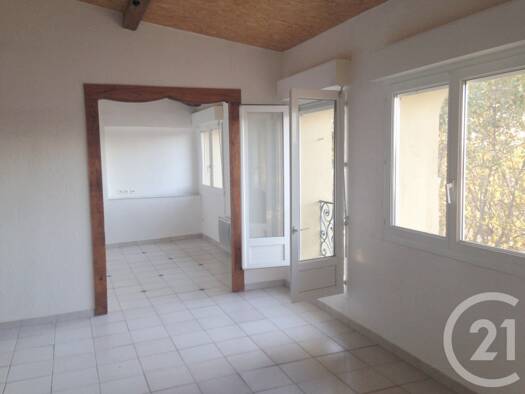 Appartement à louer 520 € 3 pièces 1 chambre 53 m² 3ème étage Florensac 34510