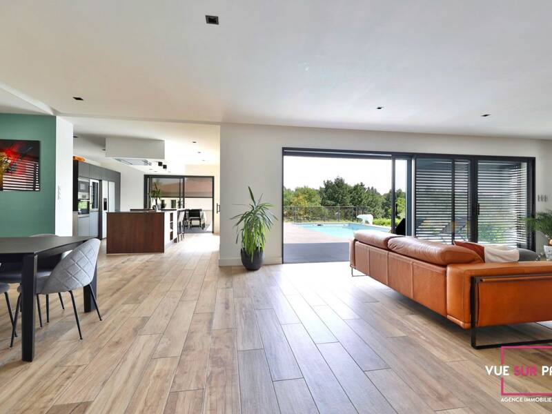 Maison à vendre, 205m², LA TOUR DE SALVAGNY