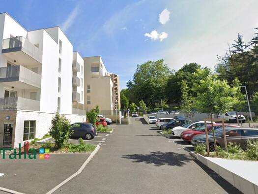 Parking à louer 60 € 10 m² Ouilly les Rousses-Chervinges Gleizé 69400