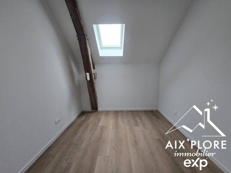 Maison à vendre, 87m², YENNE