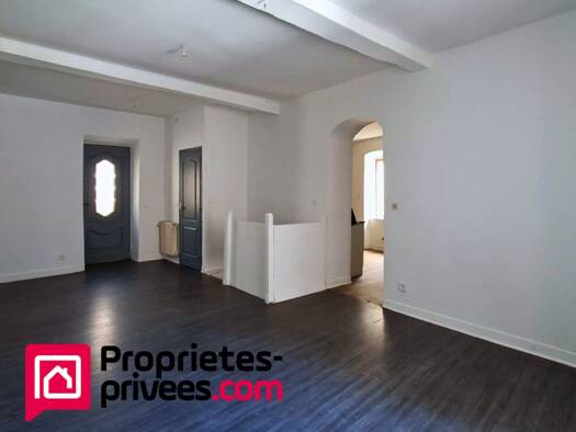 Maison à vendre 67 000 € 5 pièces 3 chambres 99,44 m² 18 m² de terrain Régny 42630