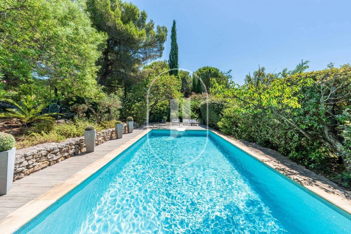 Maison à vendre, 149m², MOURIES