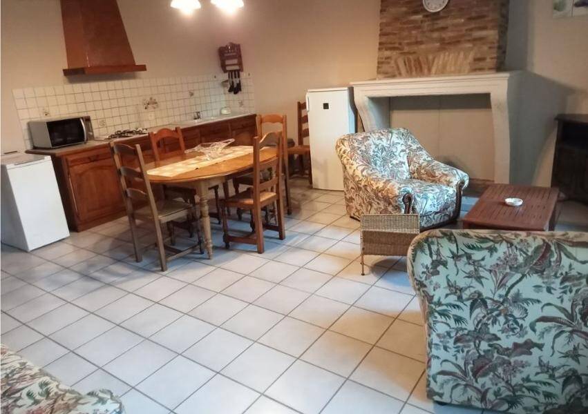 Maison à louer, 80m², VENDAYS MONTALIVET