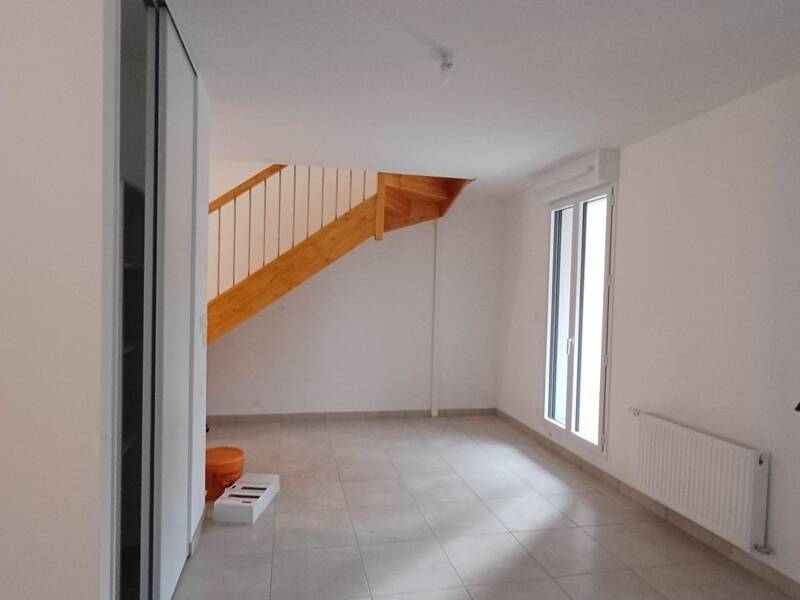 Maison à louer, 74m², LYON 8E