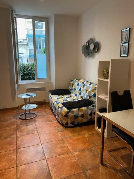 Maison à louer, 30m², HYERES