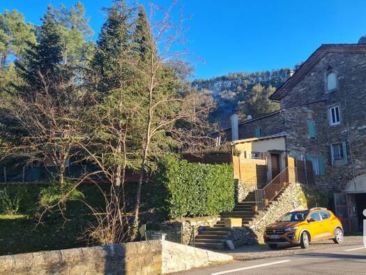 Maison à vendre 105 000 € 3 pièces 2 chambres 75 m² 600 m² de terrain Saumane 30125