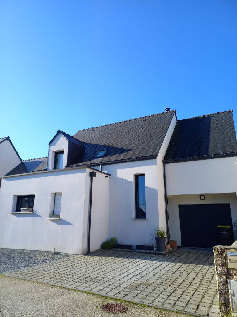 Maison à louer, 94m², PLEUCADEUC