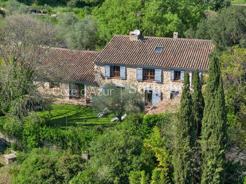 Maison à vendre, 250m², MONTAUROUX