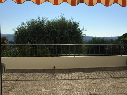 Appartement à louer 902 € 3 pièces 2 chambres RDC Saint Antoine Grasse 06130