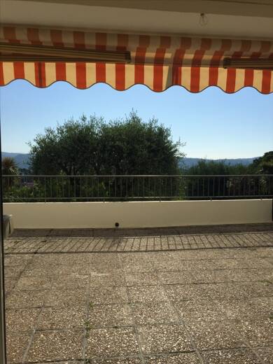 Appartement à louer 902 € 3 pièces 2 chambres RDC/1 Saint Antoine Grasse 06130