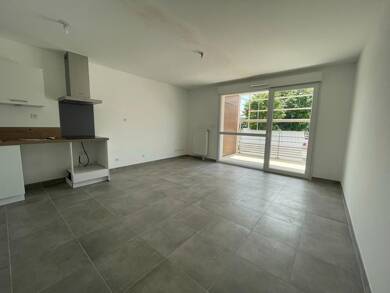 Appartement à louer 777 € 3 pièces 2 chambres 59,8 m² 1er étage Cigogne Orléans 45100