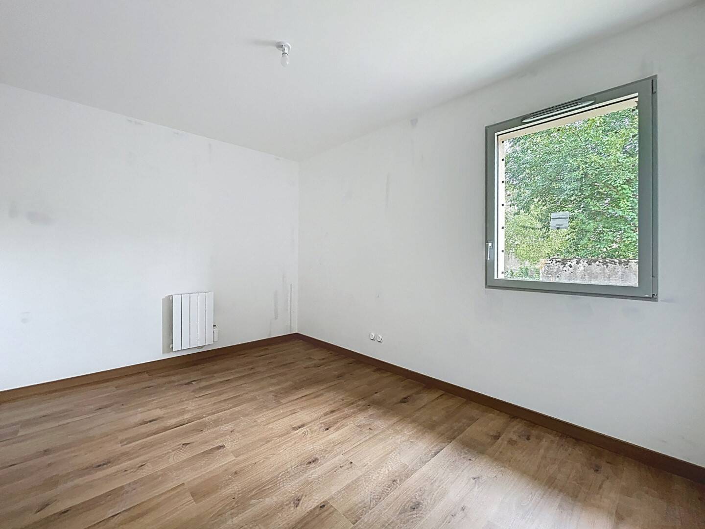 Maison à vendre, 91m², SAINT TRIVIER SUR MOIGNANS