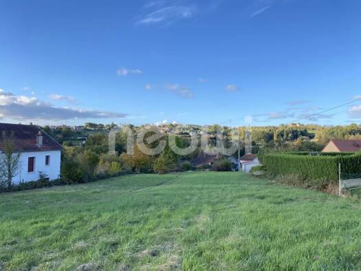 Terrain constructible à vendre 95 000 € 5 942 m² de terrain Saint-Yorre 03270