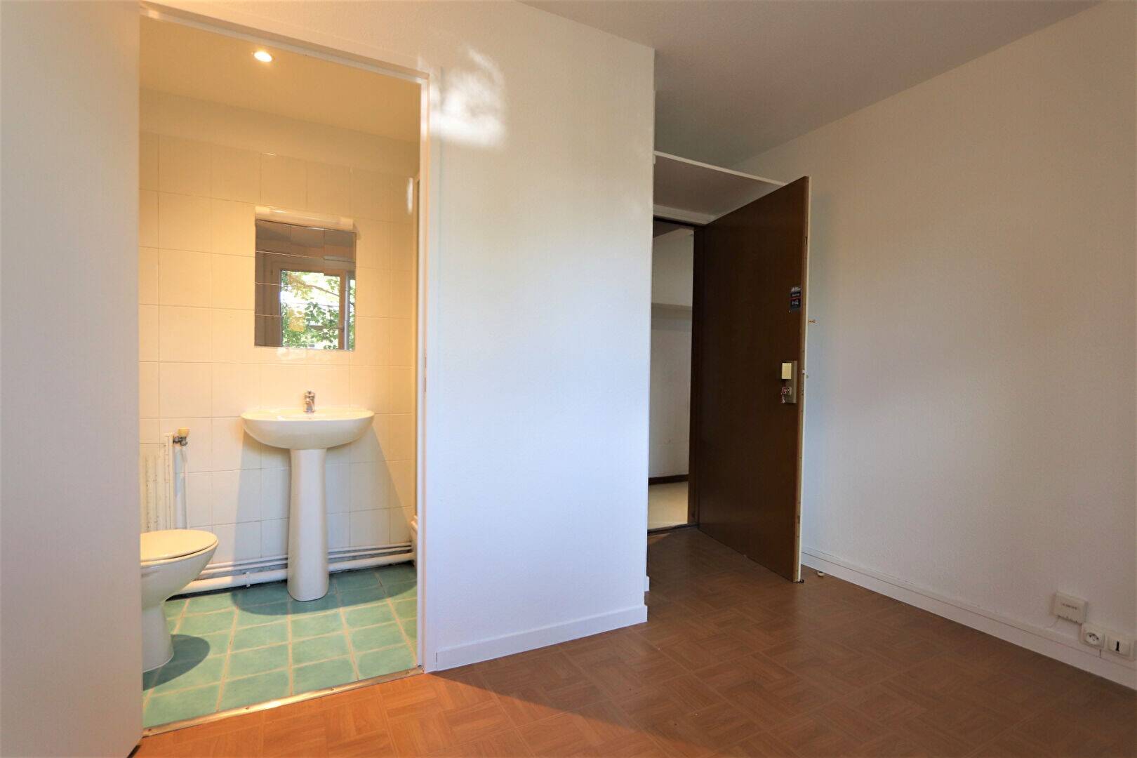 Maison à louer, 11m², BOURG LA REINE