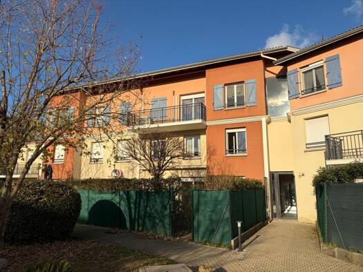 Duplex à vendre 290 000 € 4 pièces 3 chambres 89,6 m² RDC Ternay 69360