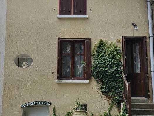 Maison à vendre 67 000 € 3 pièces 2 chambres 88 m² 514 m² de terrain Ray-sur-Saône 70130